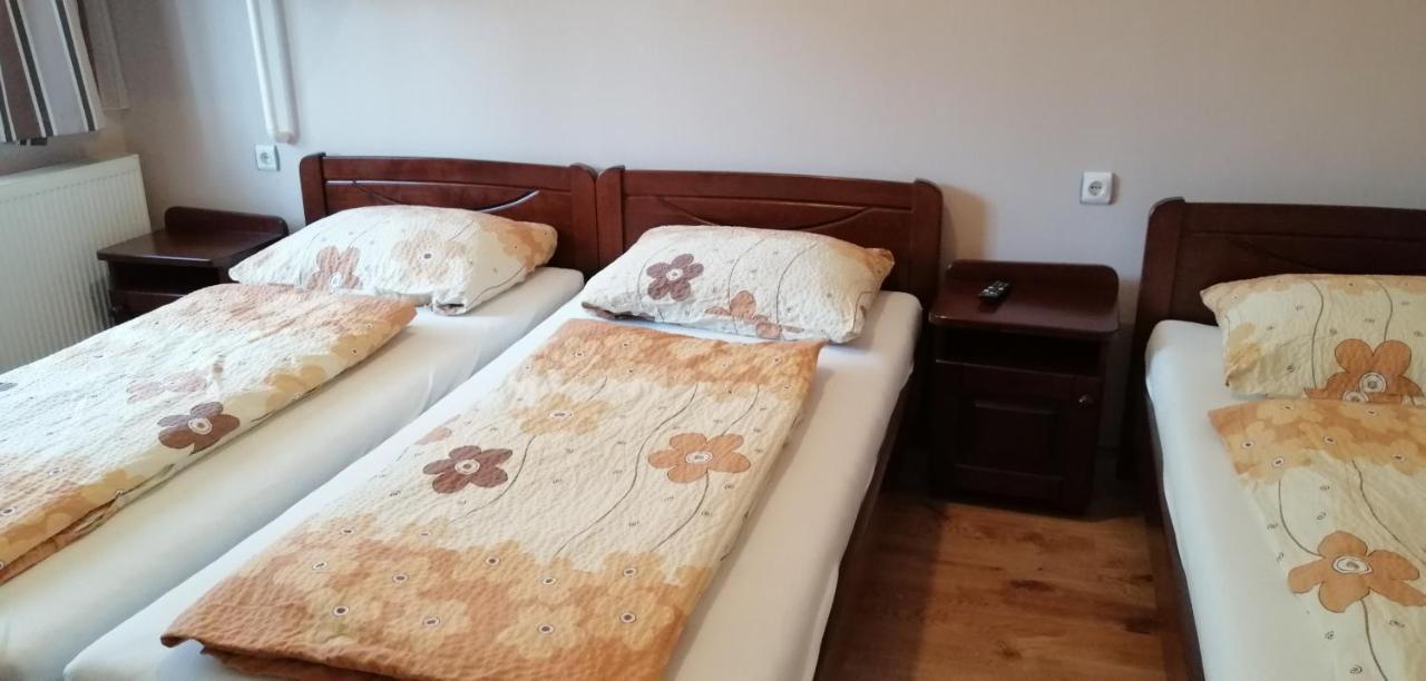 Apollo Vendeghaz Apartment Edeleny Luaran gambar