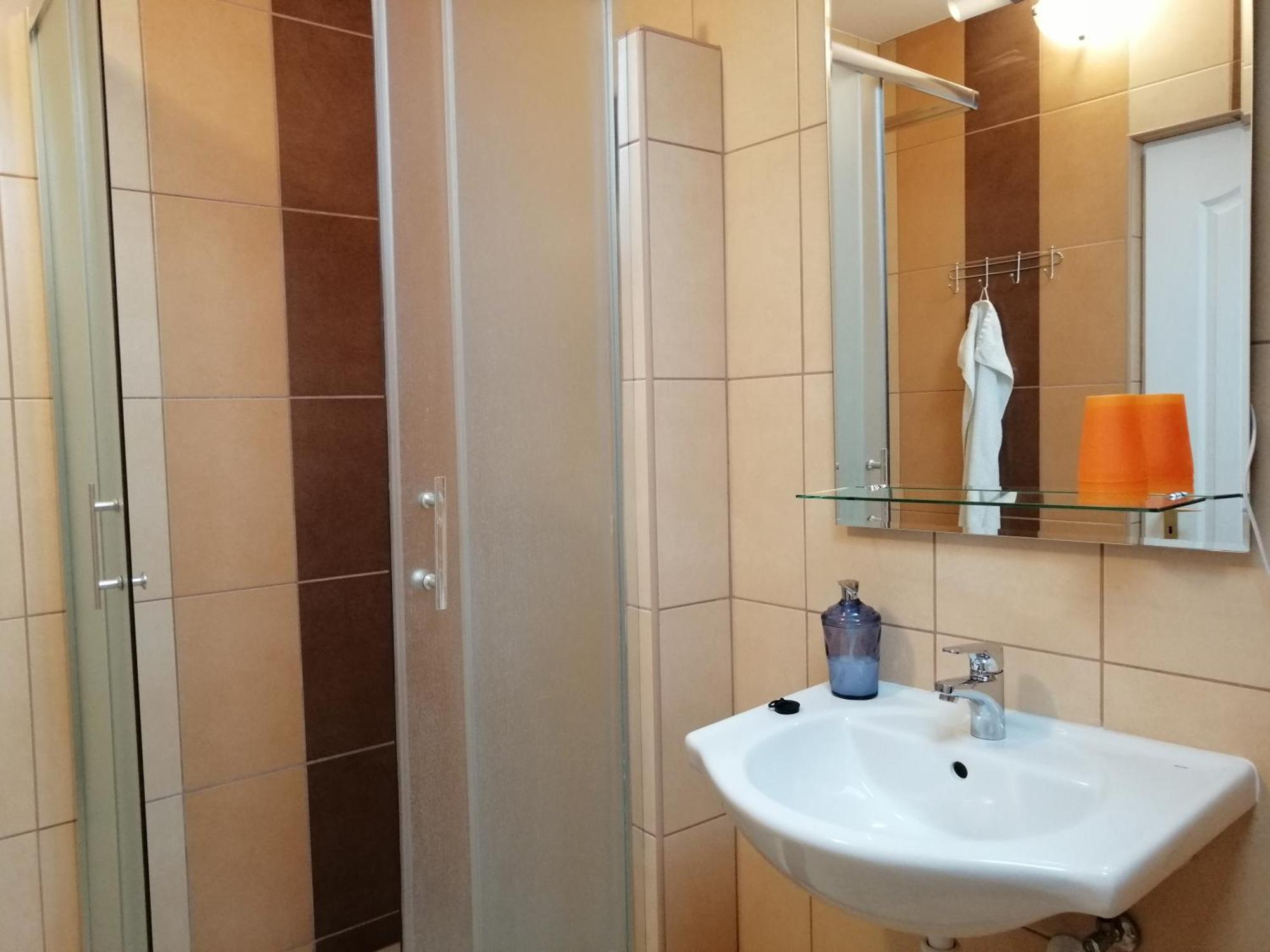 Apollo Vendeghaz Apartment Edeleny Luaran gambar